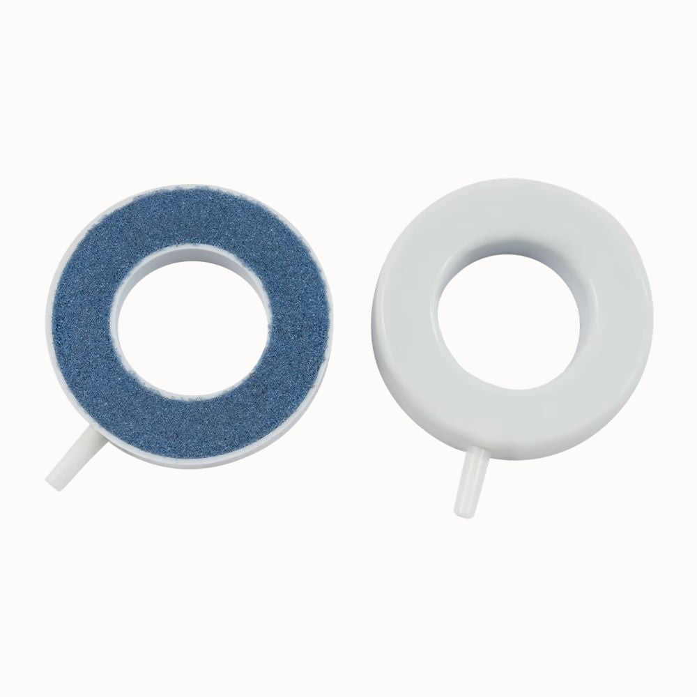 Disques en mousse bleue et blanche avec un tube, utilisés pour la culture hydroponique