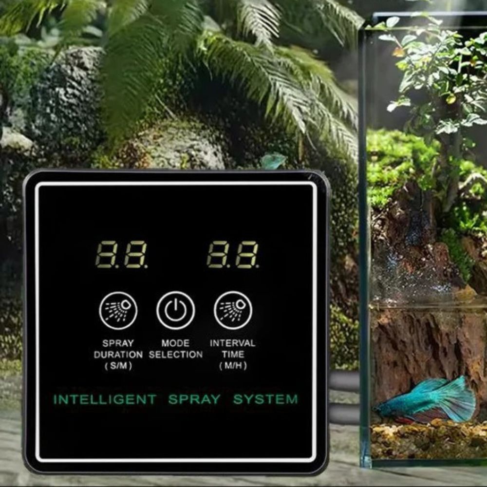 Brumisateur programmable avec écran numérique et trois buses orientables pour une diffusion d'eau efficace