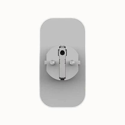 Prise connectée WiFi blanche avec deux boutons ronds et un design rectangulaire épuré