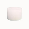 Éponge ronde blanche de 4 cm, texture douce et poreuse, sur fond uni clair
