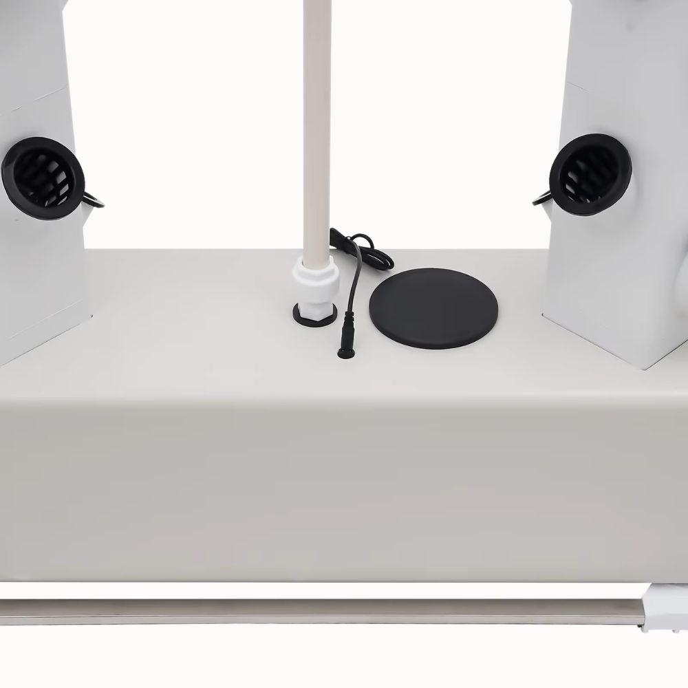 Système de culture vertical mobile avec réservoir blanc et deux compartiments ronds noirs