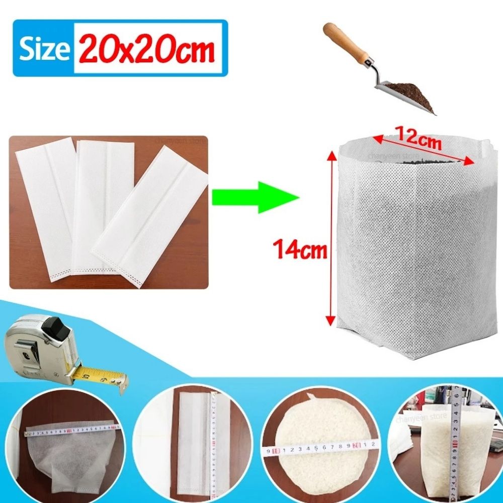 Sac en tissu blanc pour plantes, forme cylindrique, texture légère, avec une pelle à terre en bois à côté