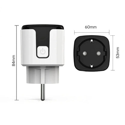 Prise connectée WiFi blanche avec un bouton central et une prise européenne visible sur fond blanc
