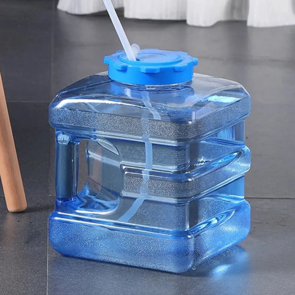 Bidon portable transparent de 7.5L avec robinet pour l'irrigation des plantes
