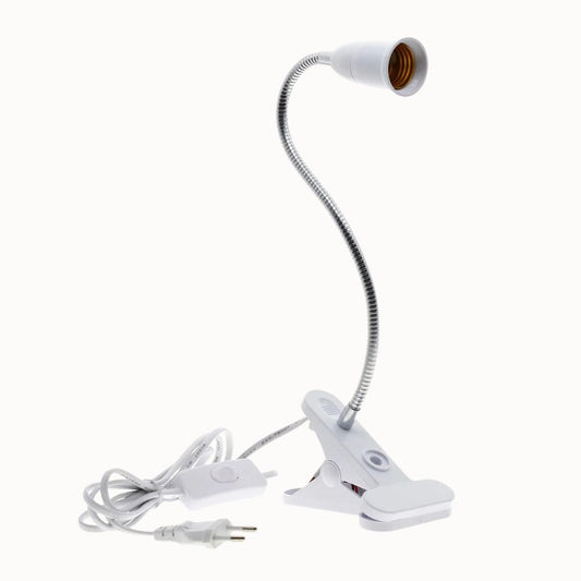 Support à pince blanc avec douille E27, flexible et cordon d'alimentation visible, sur fond neutre