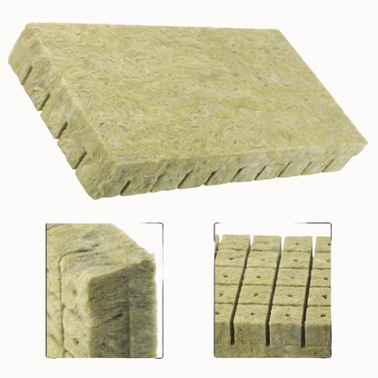 Cubes de laine de roche de couleur beige avec des découpes et une texture fibreuse visible